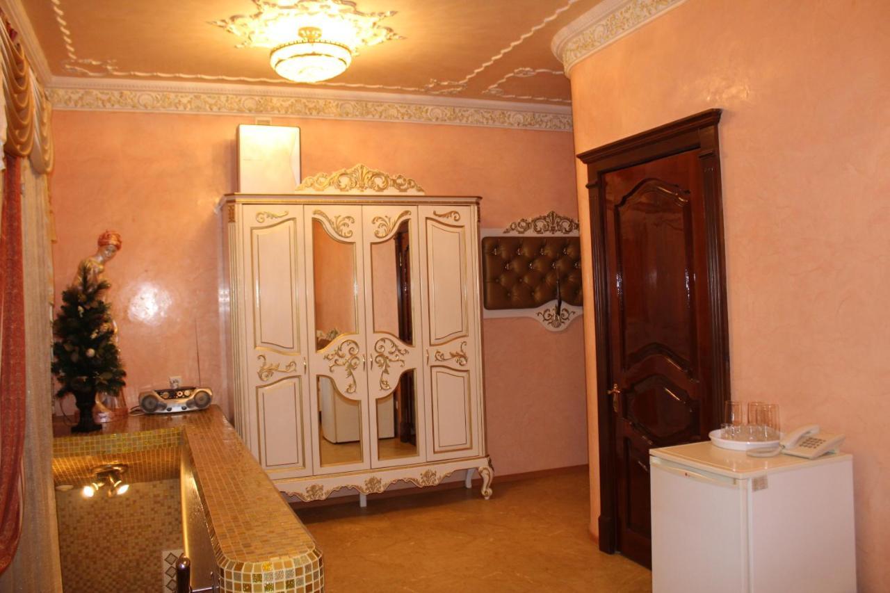 Hotel Ceasar Mykolaïv Esterno foto