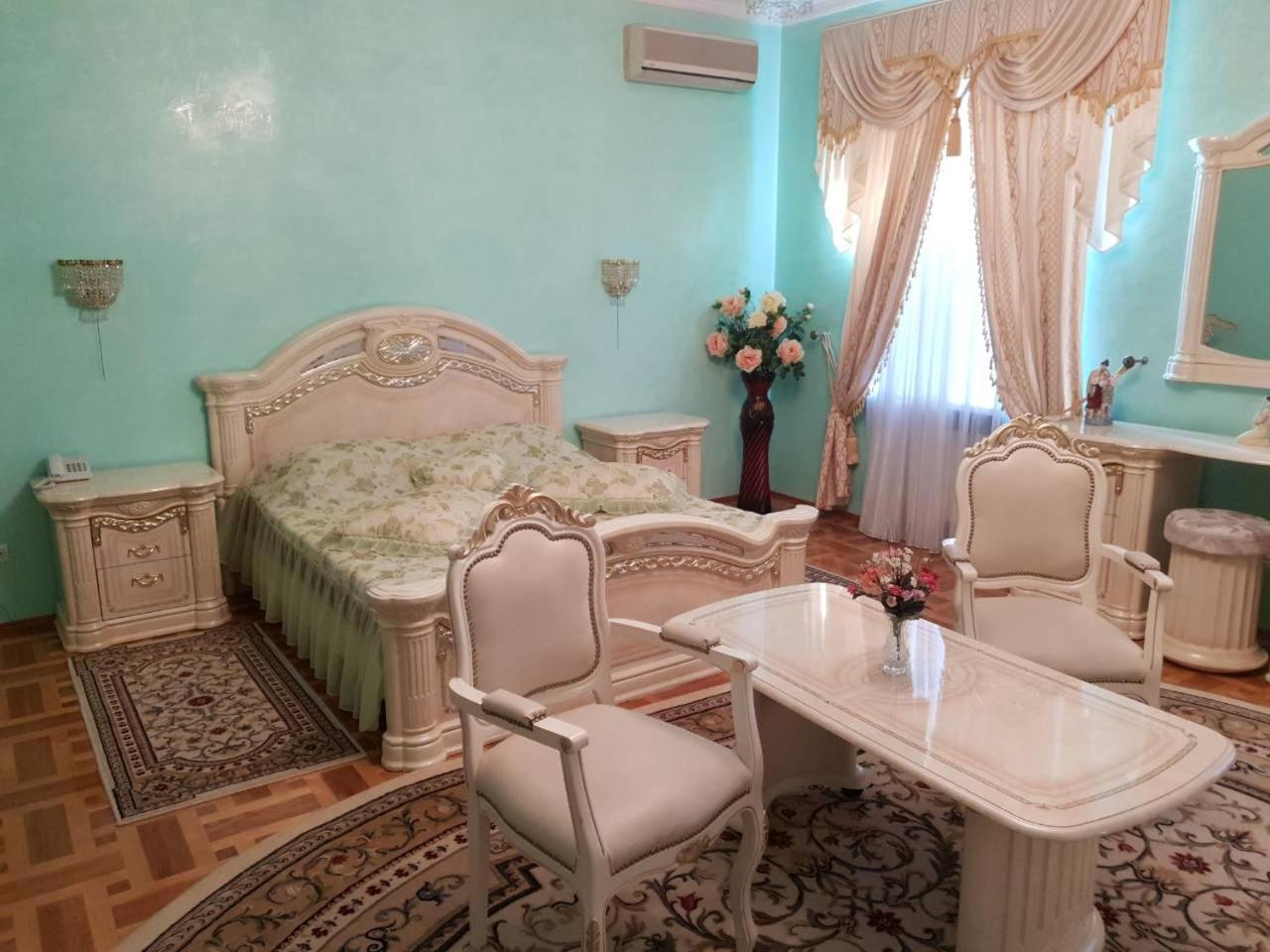 Hotel Ceasar Mykolaïv Esterno foto